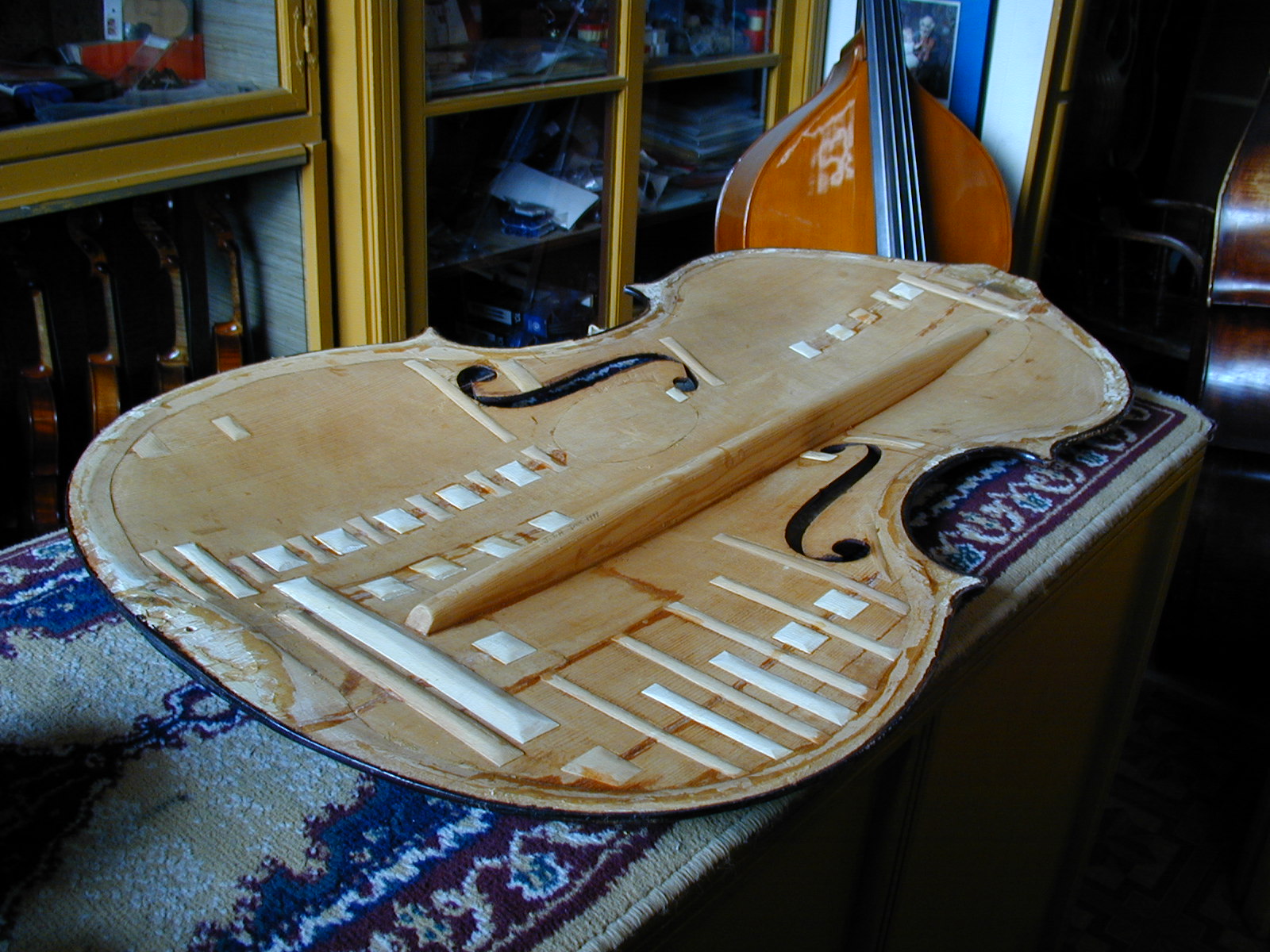 bass_top